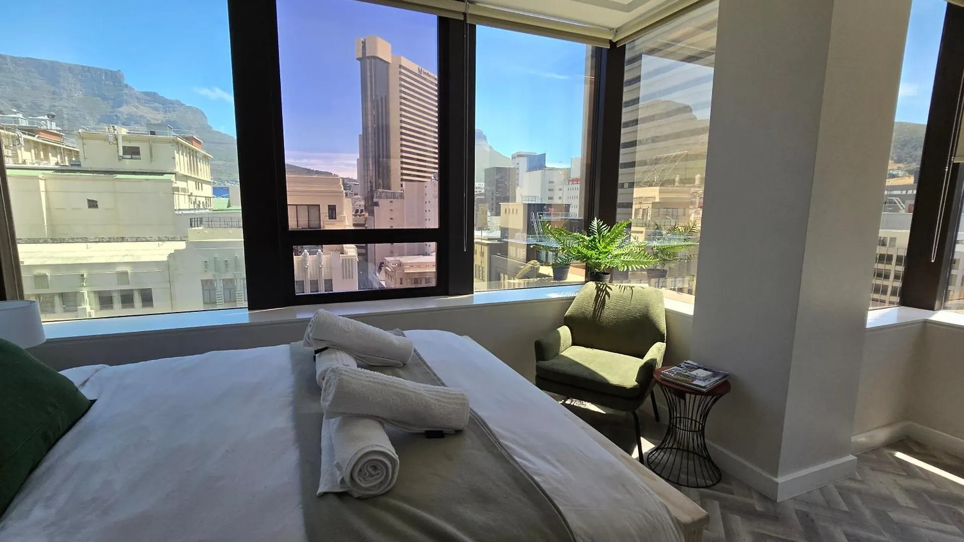 Apartment Lux City Suite - Near Cticc And V&A Cape Town South Africa
