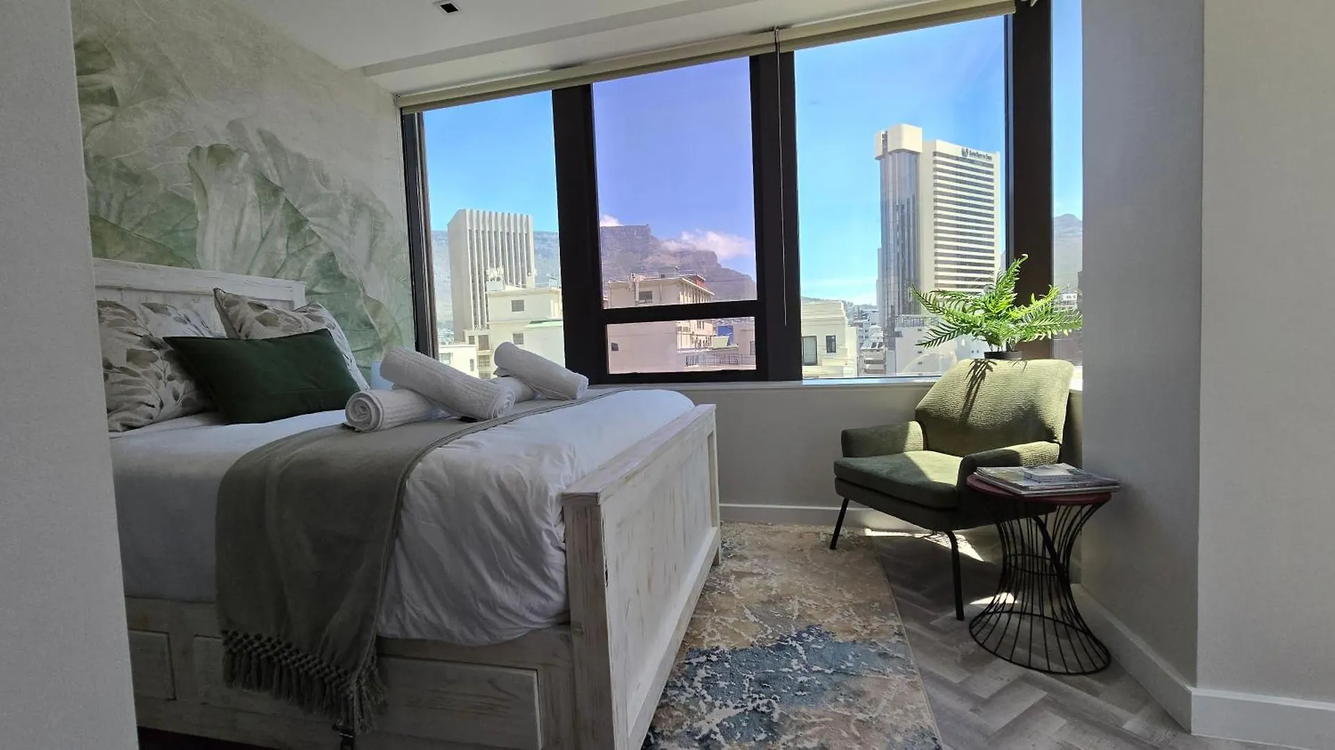 Lux City Suite - Near Cticc And V&A Cape Town